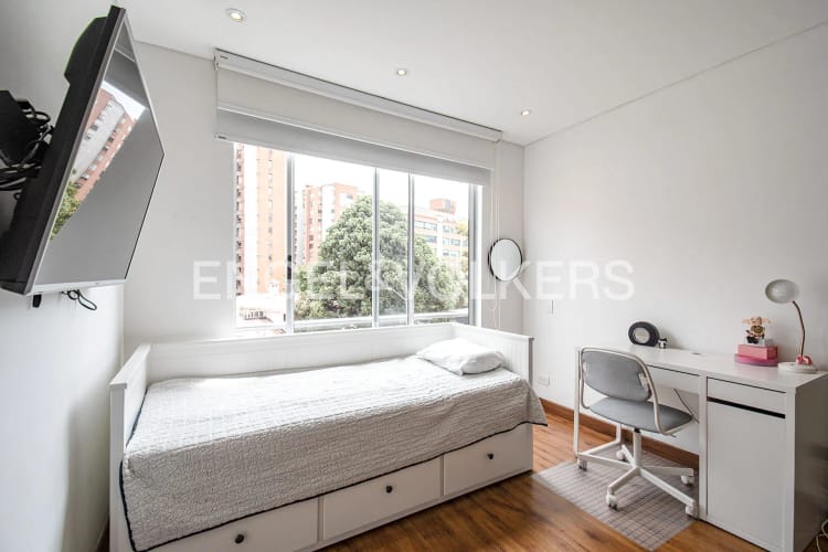 Apartamento de 2 alcobas en venta en La Carolina, Bogotá, 72 m² · foto 13 de 17
