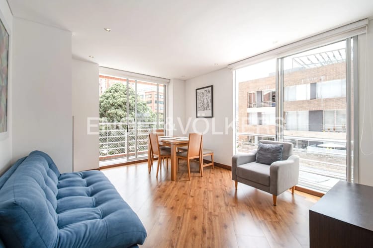 Apartamento de 2 alcobas en venta en La Carolina, Bogotá, 72 m² · foto 3 de 17