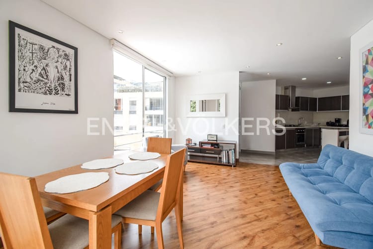 Apartamento de 2 alcobas en venta en La Carolina, Bogotá, 72 m² · foto 2 de 17