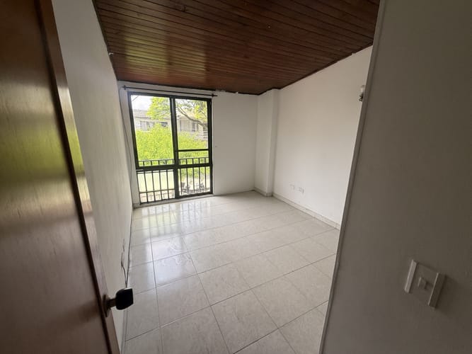 Apartamento de 4 alcobas en arriendo en Vipasa, Cali, 75 m² · foto 10 de 24