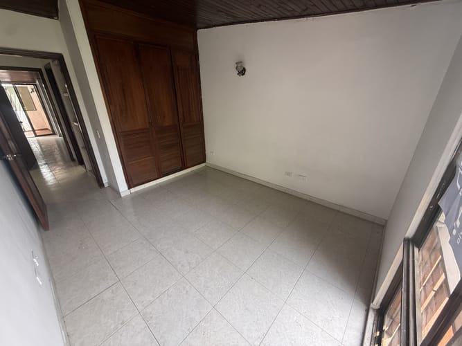 Apartamento de 4 alcobas en arriendo en Vipasa, Cali, 75 m² · foto 16 de 24