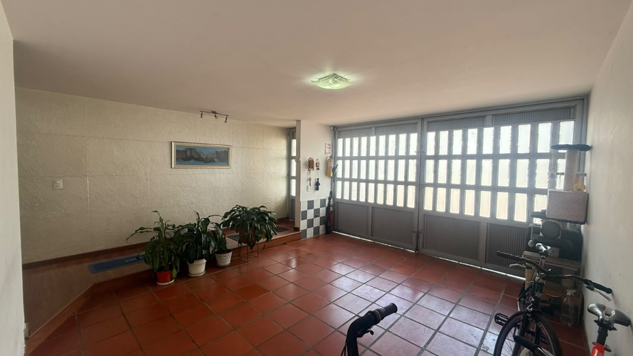 Casa de 3 alcobas en venta en Normandia, Bogotá, 143 m² · foto 3 de 24
