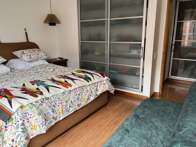 Apartamento de 2 alcobas en venta en Los Rosales, Bogotá, 73 m² · foto 16 de 24