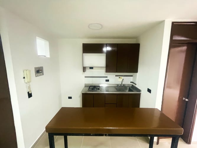 Apartaestudio en arriendo en Laureles, Medellín, 45 m² · foto 2 de 12
