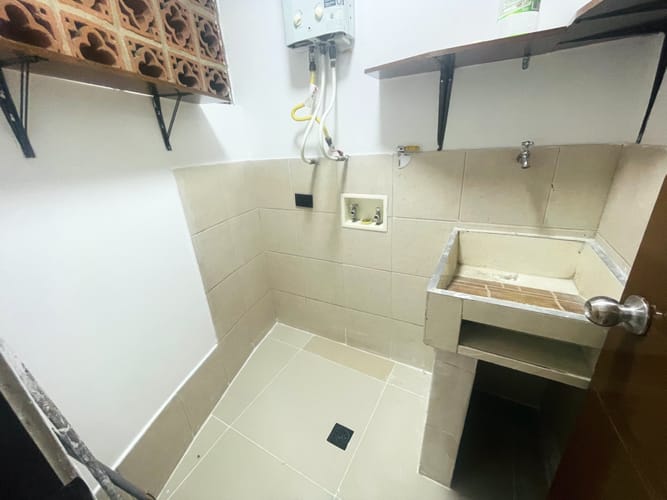 Apartaestudio en arriendo en Laureles, Medellín, 45 m² · foto 6 de 12