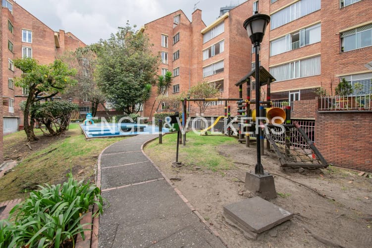 Apartamento de 3 alcobas en venta en Pasadena, Bogotá, 119 m² · foto 16 de 17