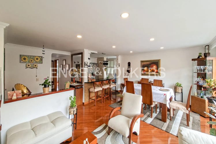 Apartamento de 3 alcobas en venta en Pasadena, Bogotá, 119 m² · foto 3 de 17