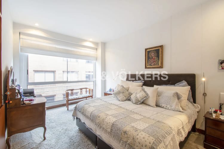 Apartamento de 3 alcobas en arriendo en Chicó Reservado, Bogotá, 287 m² · foto 7 de 11