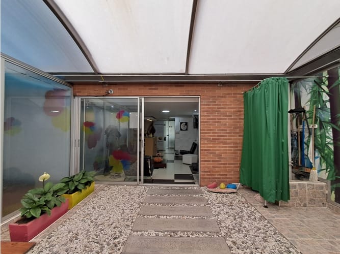 Apartaestudio en venta en Santa Barbara, Bogotá, 120 m² · foto 8 de 24