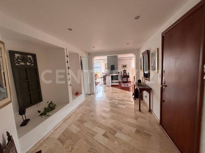 Apartamento de 4 alcobas en venta en San Patricio, Bogotá, 231 m² · foto 2 de 24