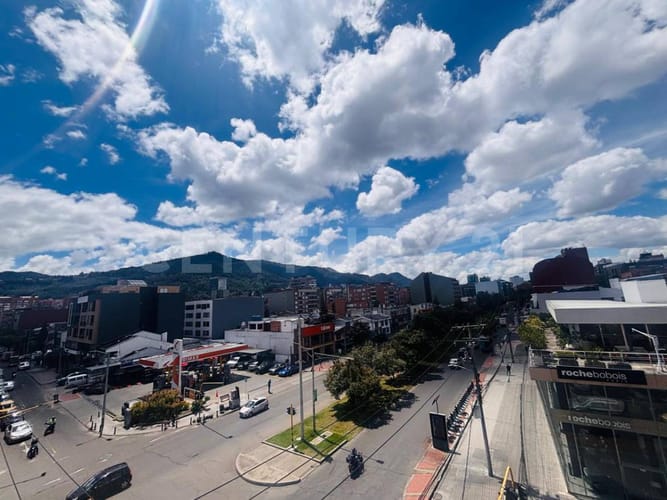 Apartamento de 4 alcobas en venta en San Patricio, Bogotá, 231 m² · foto 8 de 24