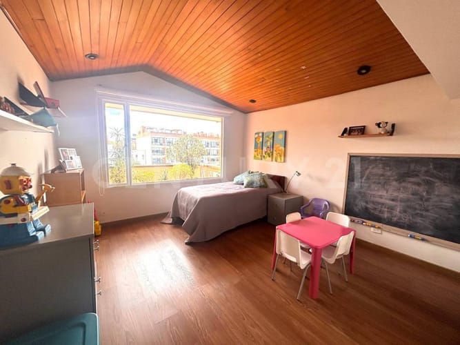 Apartamento de 4 alcobas en venta en San Patricio, Bogotá, 231 m² · foto 19 de 24