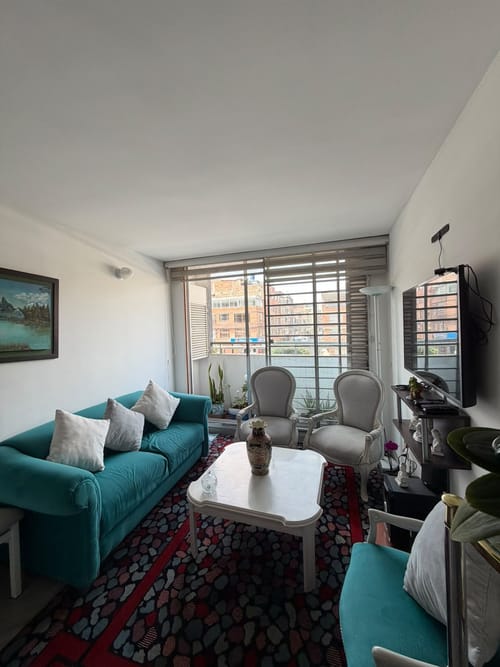 Apartamento de 3 alcobas en venta en La Felicidad, Bogotá, 53 m² · foto 2 de 6