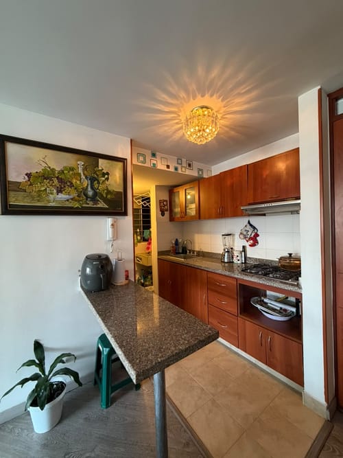 Apartamento de 3 alcobas en venta en La Felicidad, Bogotá, 53 m² · foto 3 de 6