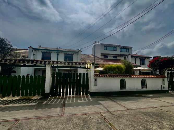Casa de 3 alcobas en venta en Villa Del Prado, Bogotá, 137 m² · foto 1 de 24