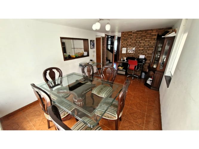 Casa de 5 alcobas en venta en Niza Sur, Bogotá, 260 m² · foto 8 de 24