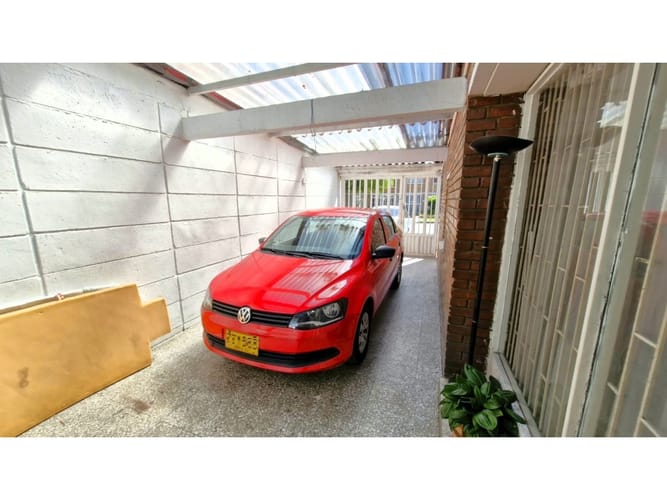 Casa de 5 alcobas en venta en Niza Sur, Bogotá, 260 m² · foto 11 de 24