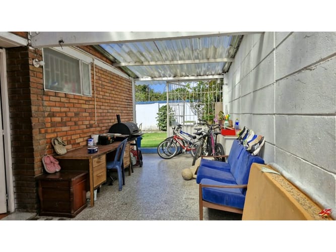 Casa de 5 alcobas en venta en Niza Sur, Bogotá, 260 m² · foto 12 de 24