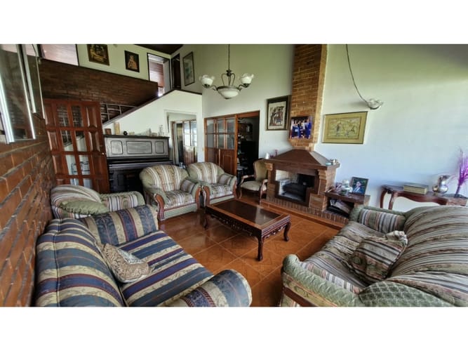 Casa de 5 alcobas en venta en Niza Sur, Bogotá, 260 m² · foto 22 de 24