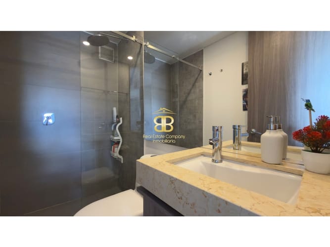 Apartamento de 2 alcobas en venta en La Castellana, Bogotá, 75 m² · foto 19 de 24