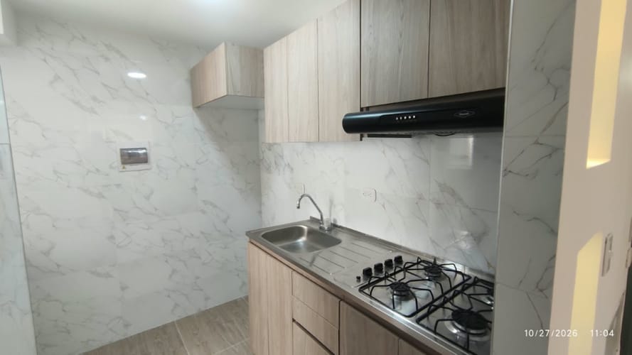 Apartamento de 3 alcobas en arriendo en El Tuno, Bogotá, 47 m² · foto 3 de 18