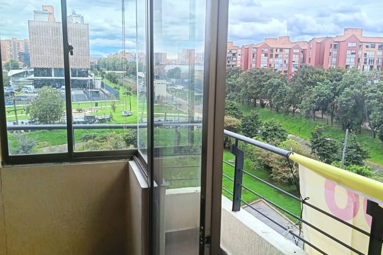Apartamento de 3 alcobas en venta en Ciudad Salitre, Bogotá, 120 m² · foto 5 de 16