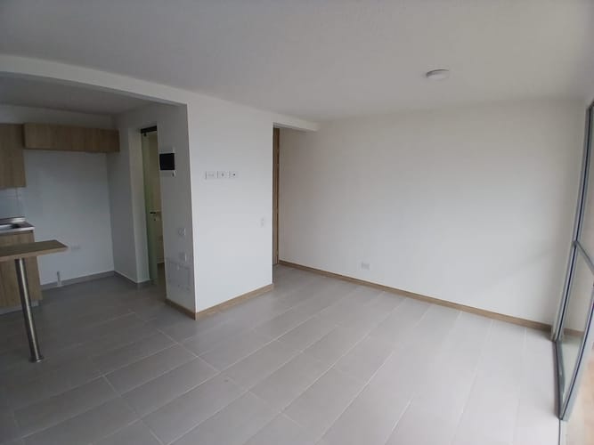 Apartamento de 3 alcobas en arriendo en Molinares, Bello, 70 m² · foto 4 de 15