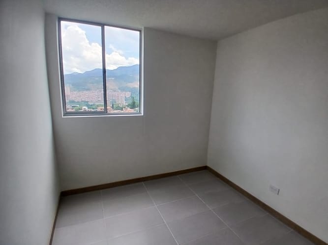 Apartamento de 3 alcobas en arriendo en Molinares, Bello, 70 m² · foto 7 de 15