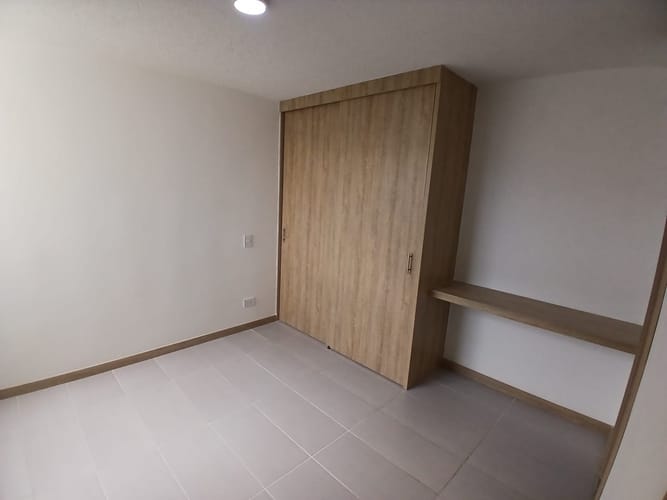 Apartamento de 3 alcobas en arriendo en Molinares, Bello, 70 m² · foto 9 de 15