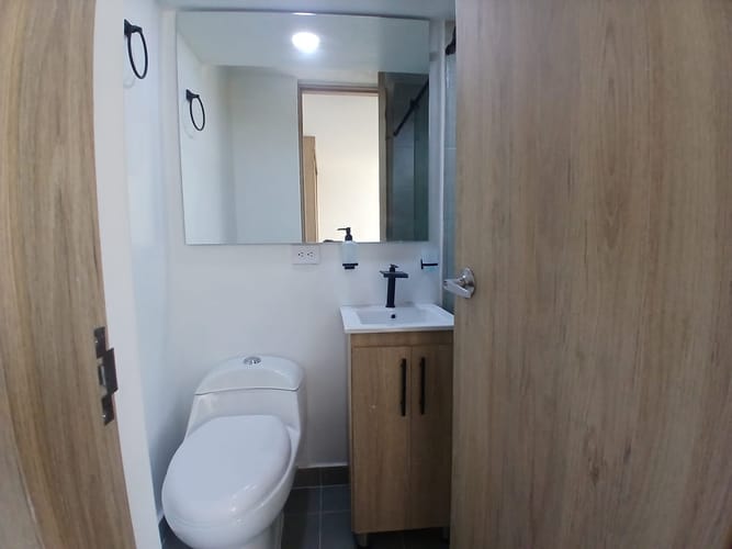 Apartamento de 3 alcobas en arriendo en Molinares, Bello, 70 m² · foto 13 de 15