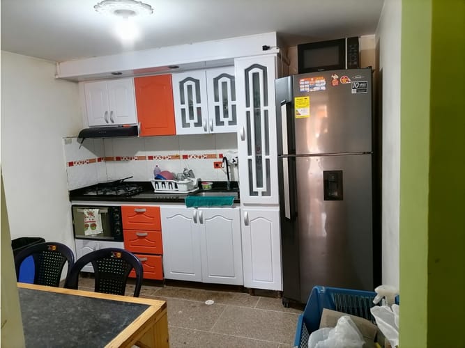 Casa de 5 alcobas en venta en Centro Fontibon, Bogotá, 62 m² · foto 3 de 17