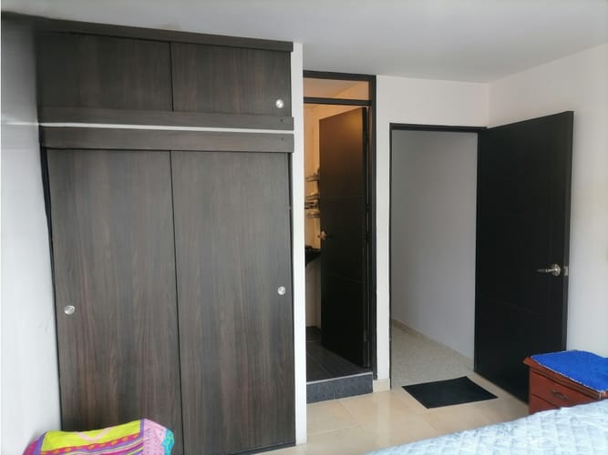 Casa de 5 alcobas en venta en Centro Fontibon, Bogotá, 62 m² · foto 9 de 17