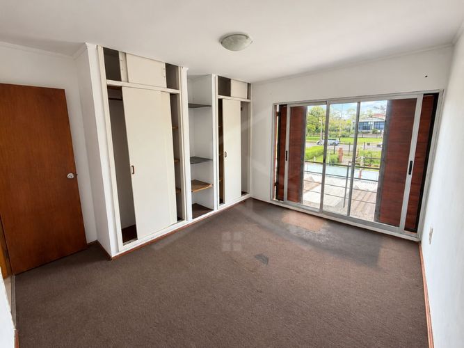 Alquiler Apartamento 3 dormitorios en Carrasco Norte con Balcón y cochera · Foto 2