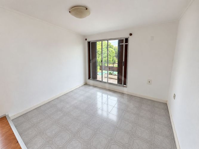 Alquiler Apartamento 3 dormitorios en Carrasco Norte con Balcón y cochera · Foto 7