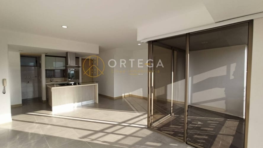 Apartamento de 2 alcobas en arriendo en Cañaveral, Floridablanca, 86 m² · foto 7 de 23