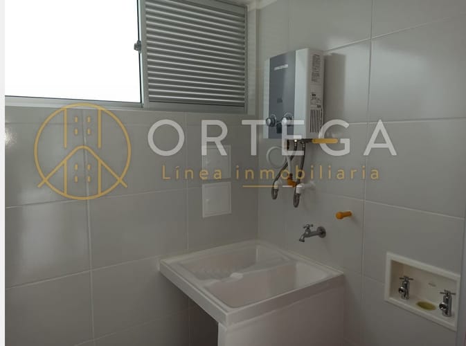 Apartamento de 3 alcobas en arriendo en Cañaveral, Floridablanca, 98 m² · foto 13 de 18