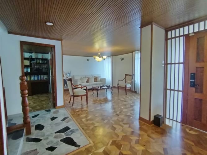 Casa de 4 alcobas en venta en Alhambra, Bogotá, 262 m² · foto 4 de 24