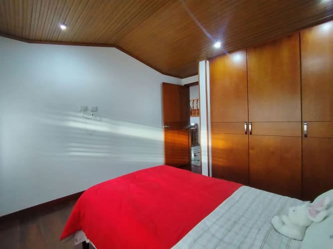 Casa de 4 alcobas en venta en Alhambra, Bogotá, 262 m² · foto 7 de 24