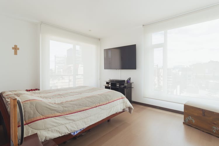 Apartamento de 3 alcobas en venta en Chicó Navarra, Bogotá, 143 m² · foto 10 de 24