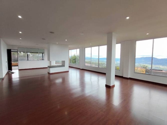 Casa de 4 alcobas en venta en Centro Alto, Sopó, 419 m² · foto 7 de 24