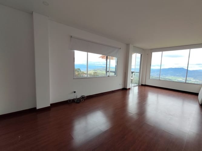Casa de 4 alcobas en venta en Centro Alto, Sopó, 419 m² · foto 18 de 24