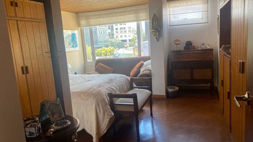 Apartamento de 2 alcobas en venta en Santa Barbara Central, Bogotá, 96 m² · foto 9 de 17