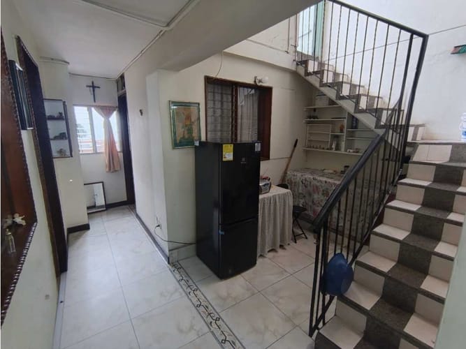 Casa de 4 alcobas en venta en Manrique Oriental, Medellín, 100 m² · foto 2 de 18