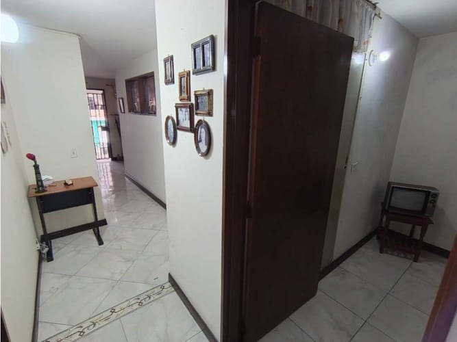 Casa de 4 alcobas en venta en Manrique Oriental, Medellín, 100 m² · foto 8 de 18