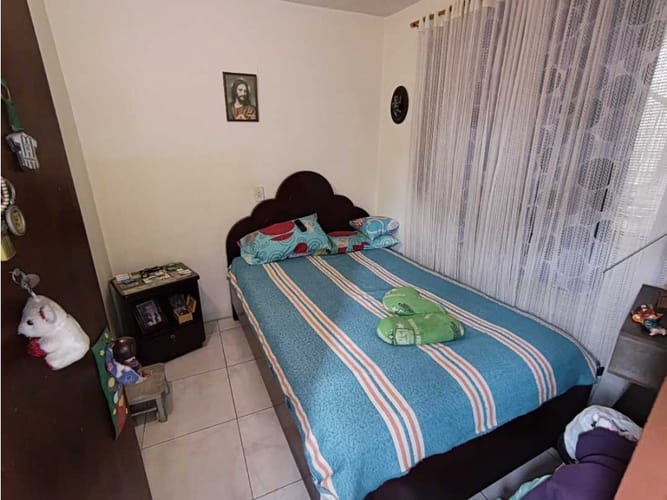 Casa de 4 alcobas en venta en Manrique Oriental, Medellín, 100 m² · foto 10 de 18
