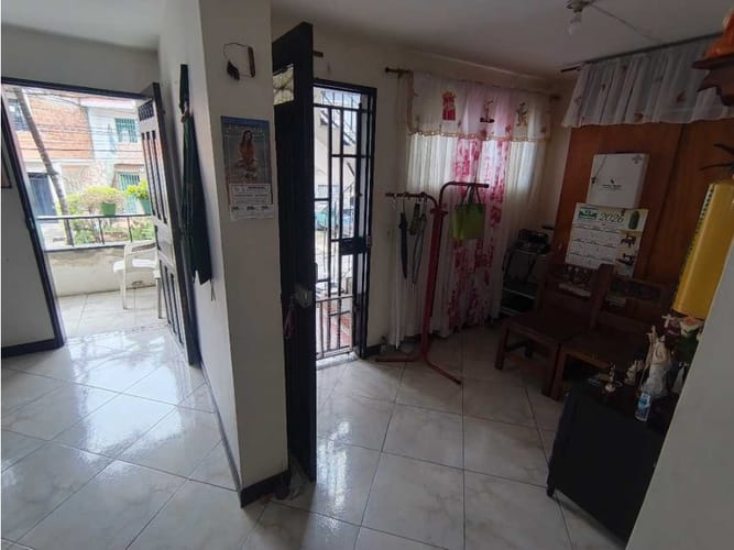 Casa de 4 alcobas en venta en Manrique Oriental, Medellín, 100 m² · foto 18 de 18