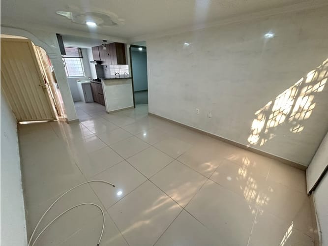 Apartamento de 3 alcobas en arriendo en Rincon De Giron Parte Alta, Girón, 55 m² · foto 2 de 24