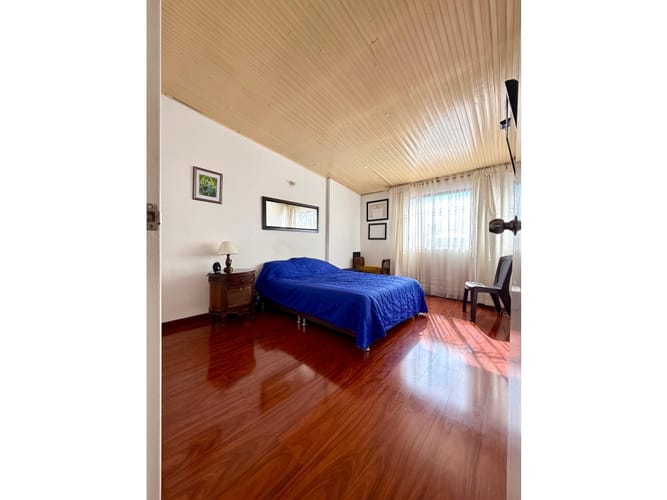 Casa de 4 alcobas en venta en Pontevedra, Bogotá, 240 m² · foto 8 de 18