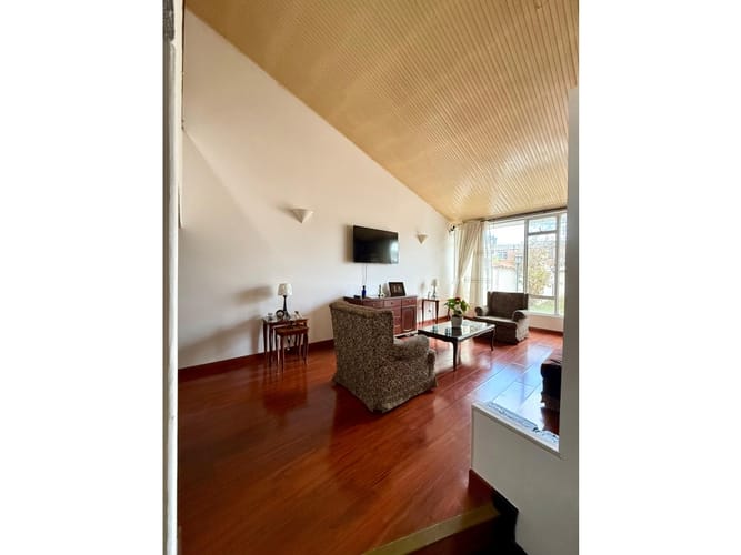 Casa de 4 alcobas en venta en Pontevedra, Bogotá, 240 m² · foto 12 de 18
