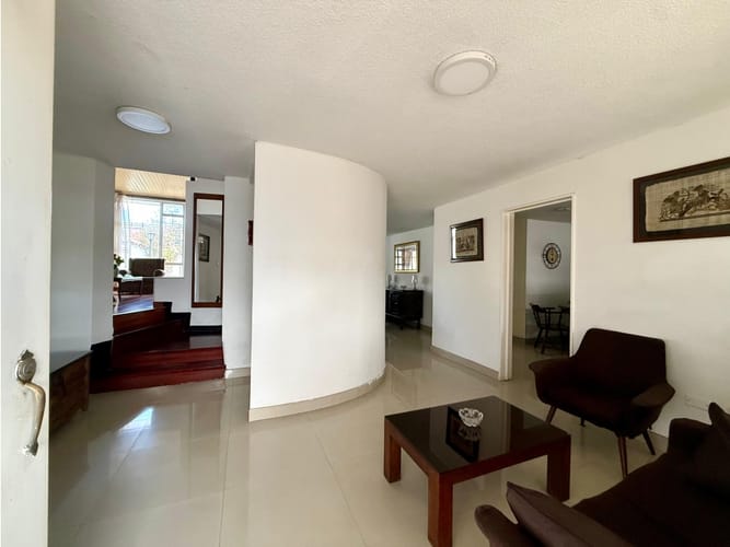 Casa de 4 alcobas en venta en Pontevedra, Bogotá, 240 m² · foto 18 de 18